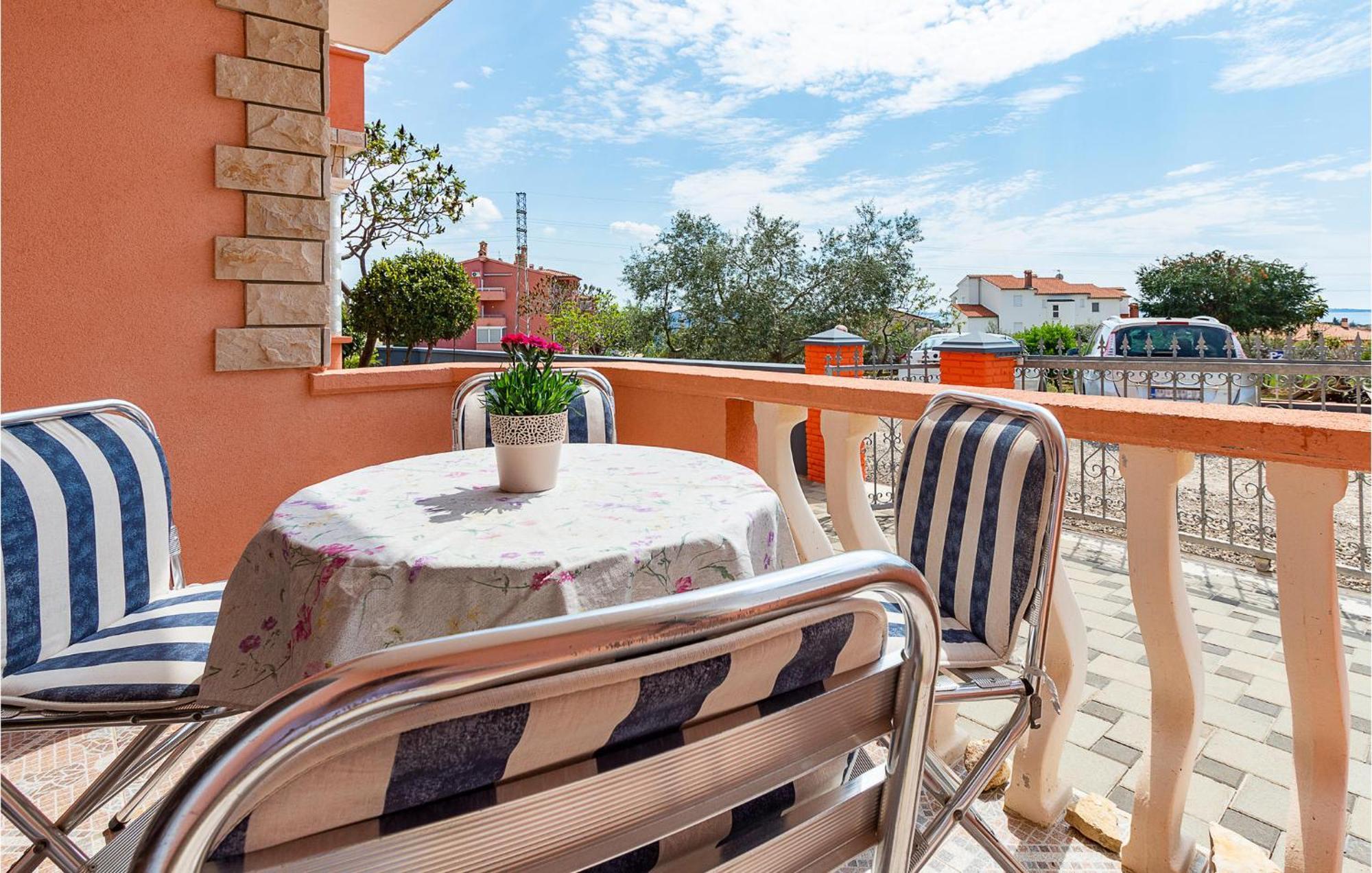 Gorgeous Apartment In Betiga With Wifi Barbariga Luaran gambar